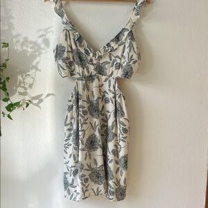 Abercrombie & Fitch Cut-Out Ruffle Black & White Floral Mini Dress L